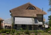 Qapı üstü tent