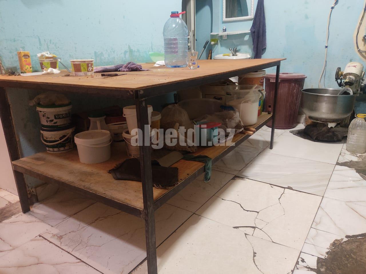 Hazır şirniyyat biznesi satılır