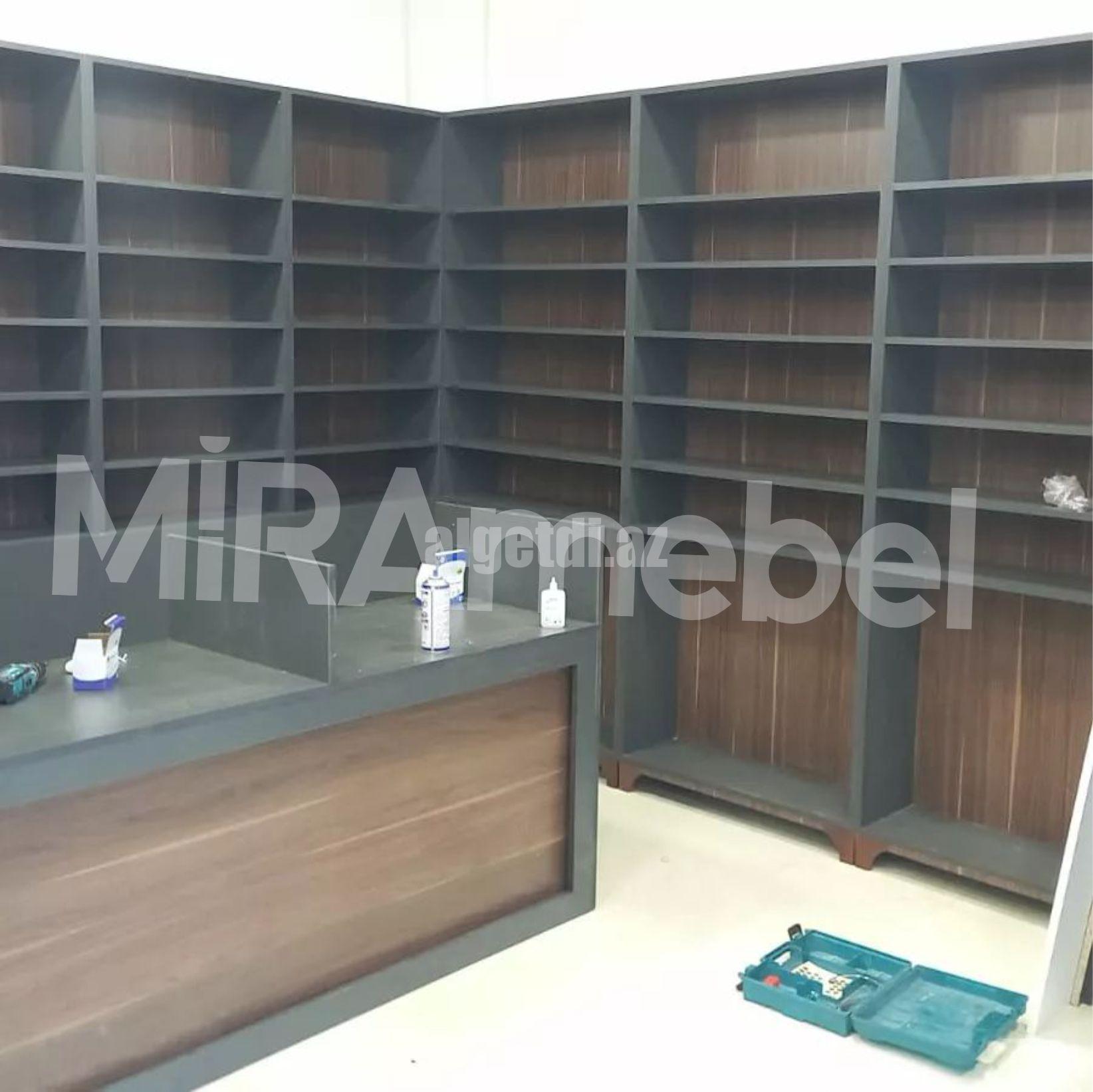 Vitrin mebellərin yığılması