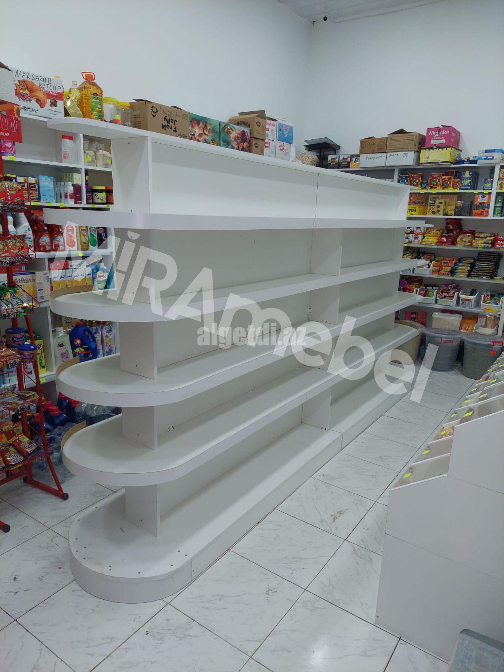 Ərzaq mağazası vitrini sifarişi
