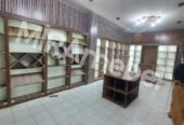 Şərab evi vitrini