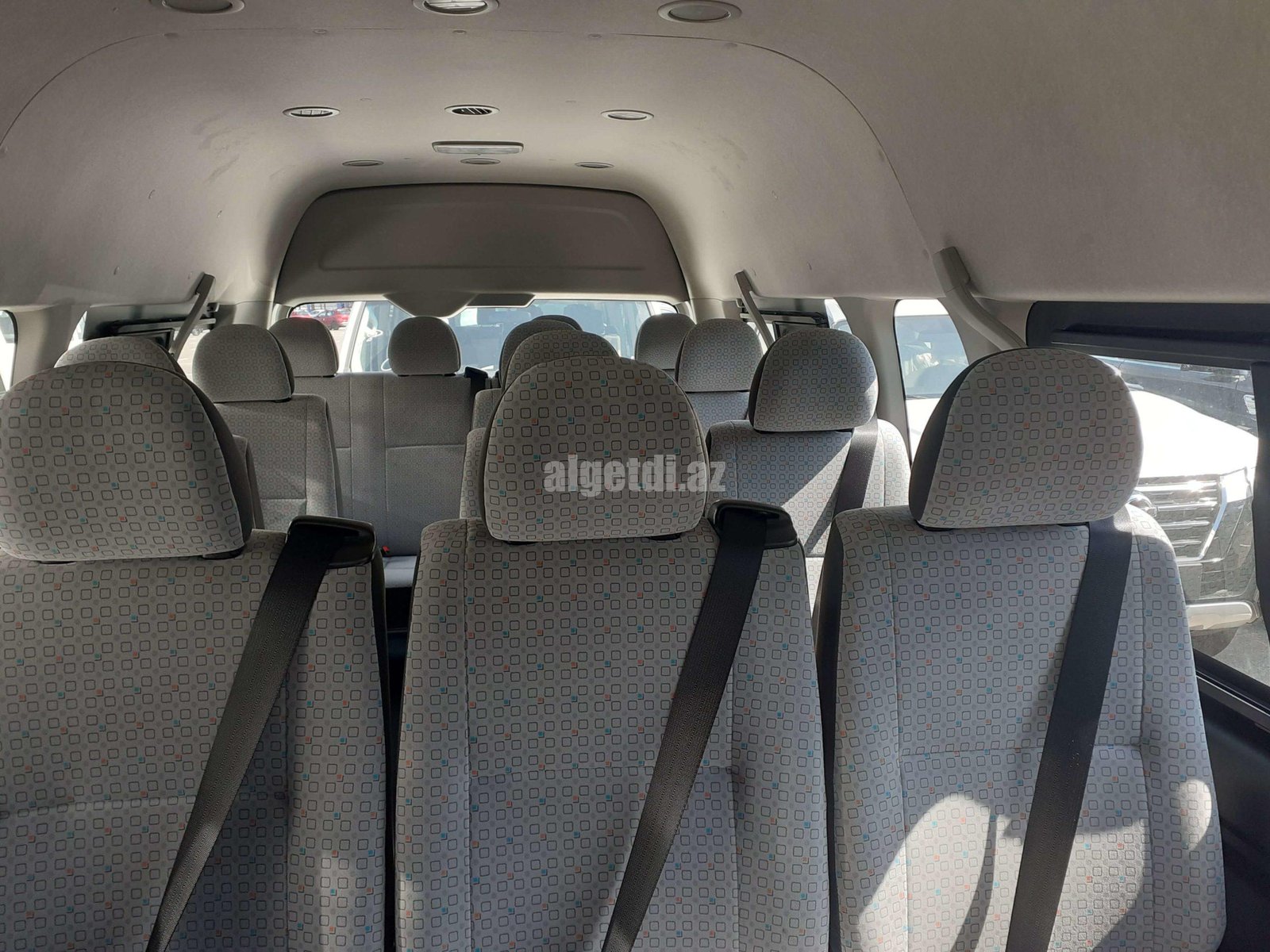 toyota hi ace avtobus sifarisi