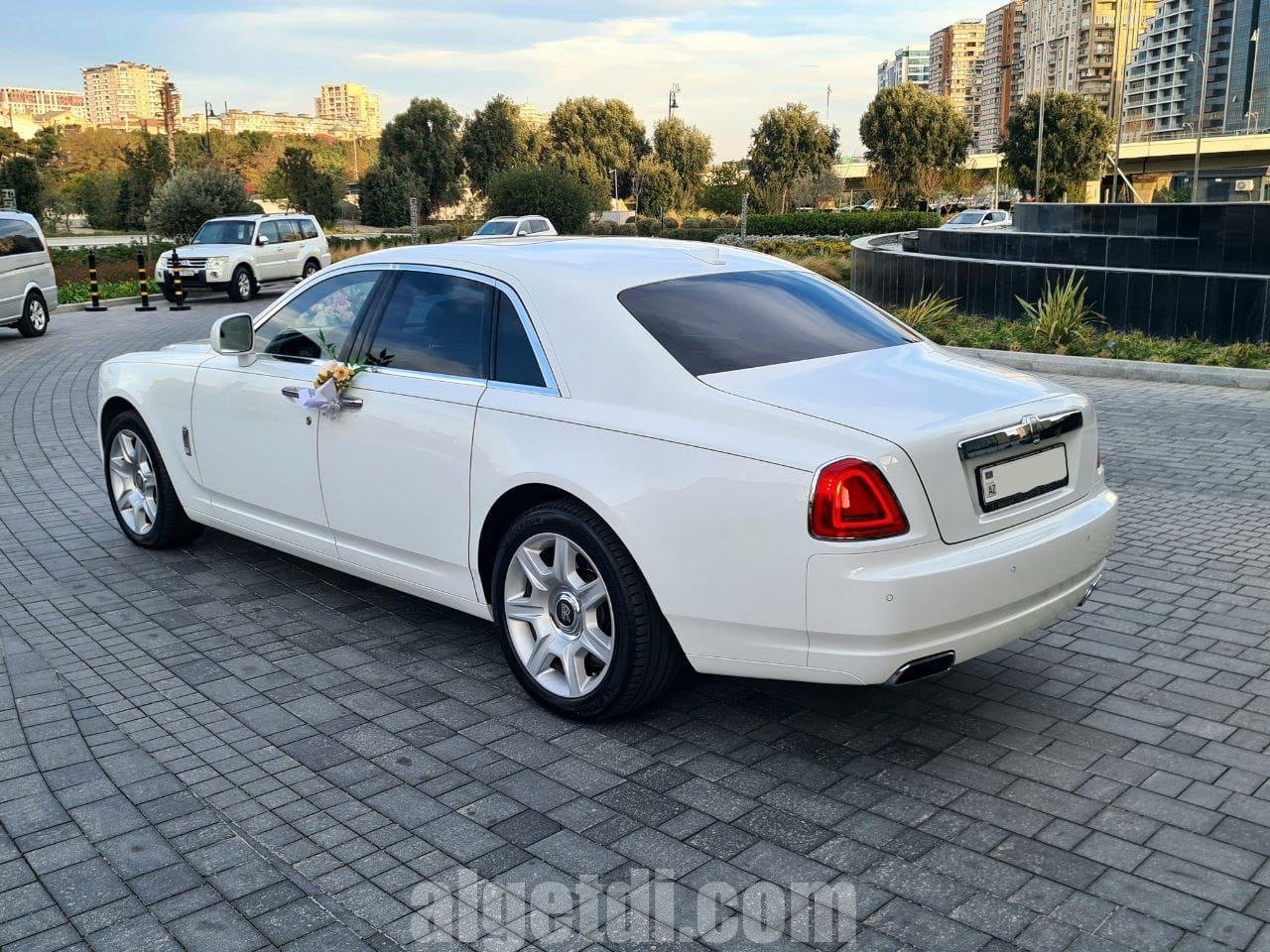 rolls royce white ghost bey gelin toy masini sifarisi