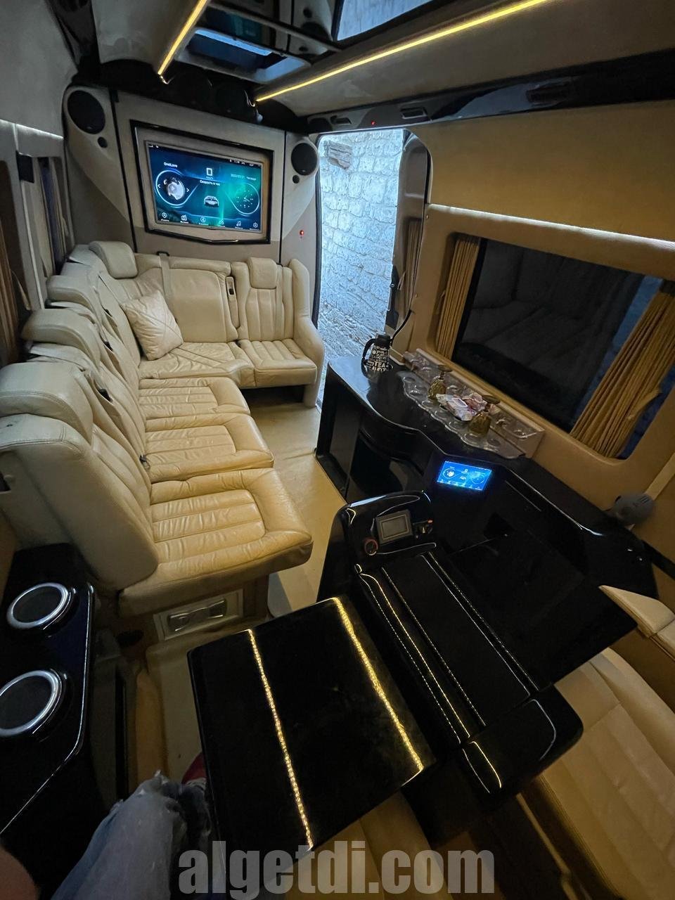 sprinter vip salon transfer tur xidmeti
